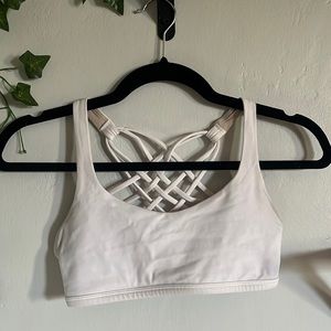 Lululemon Free to Be Sports Bra